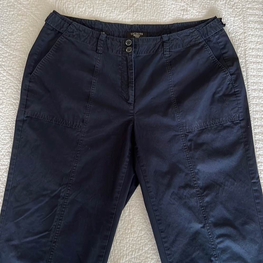 Women’s size 14W ankle length slacks.  Dark navy.